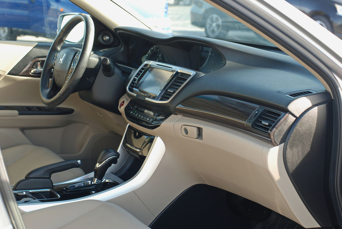 2017 Honda Accord Hybrid Touring